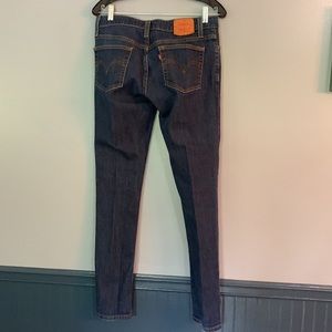 EUC women’s “boyfriend skinny” Levi jeans. Size 27x32